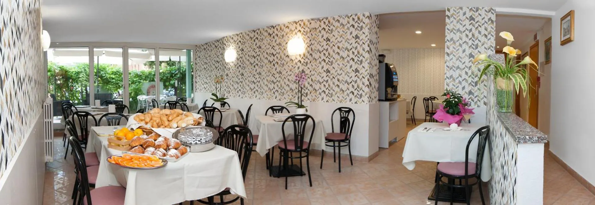 Hotel Letizia Rimini 3*,  Itália