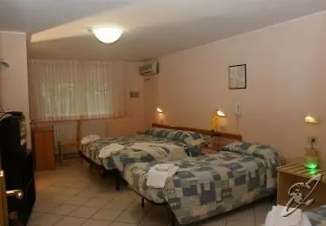 Hotel Letizia Rimini 3*,